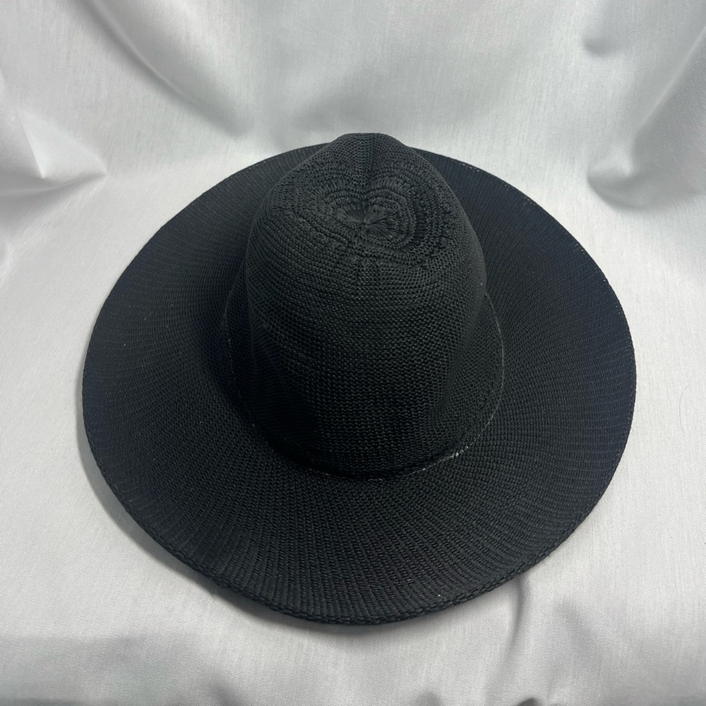 Stylish Black Wide-Brim Hat